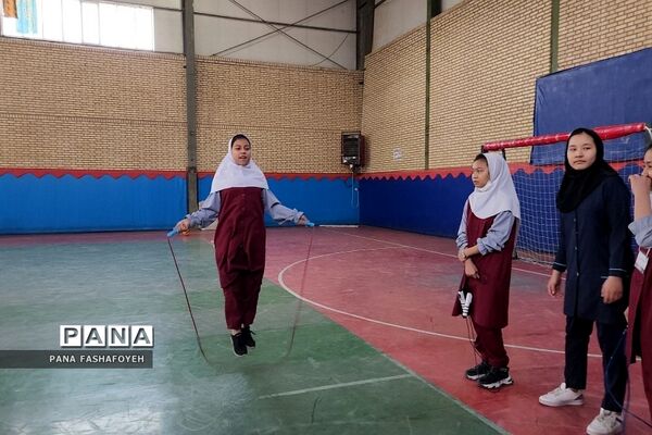 برگزاری مسابقات ورزشی ویژه دانش‌آموزان در فشافویه