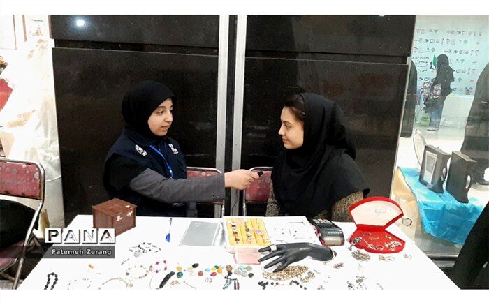 موفق شناخته شدن بانوی کار آفرین ۱۸ ساله