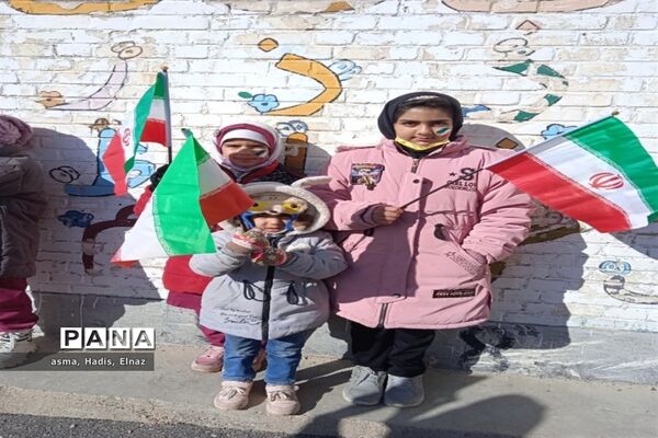 حضور مردم شهرستان بن در راهپیمایی ۲۲بهمن