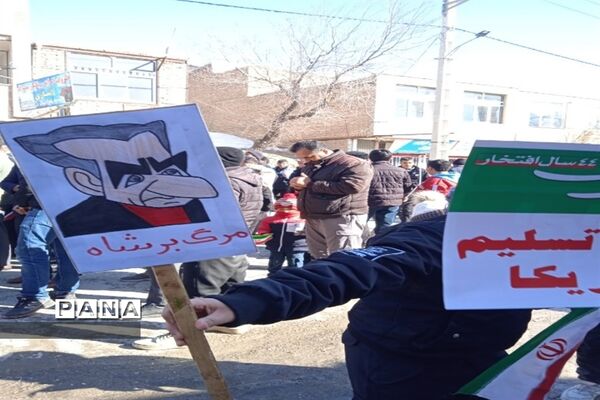 حضور مردم شهرستان بن در راهپیمایی ۲۲بهمن