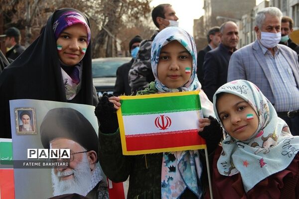 راهپیمایی باشکوه 22 بهمن در ناحیه یک شهرری