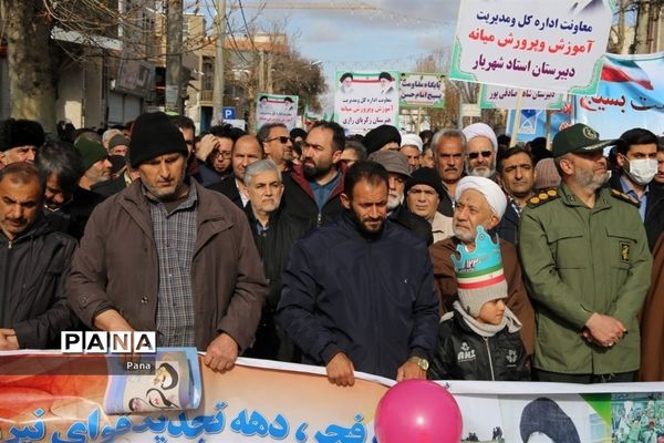 راهپیمایی۲۲بهمن در شهرستان‌های آذربایجان شرقی