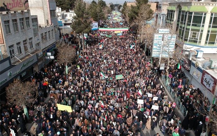 حضور با شکوه  و بی‌سابقه مردم  همیشه در صحنه نیشابور در راهپیمائی  22 بهمن