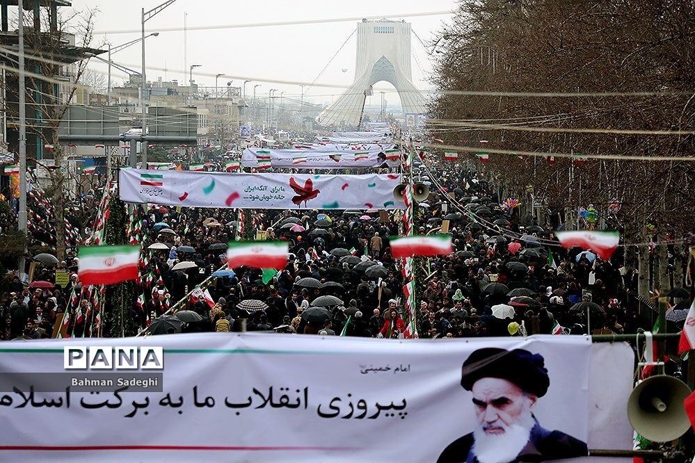راهپیمایی 22 بهمن باید صحنه نمایش اتحاد و انسجام ملت ایران باشد
