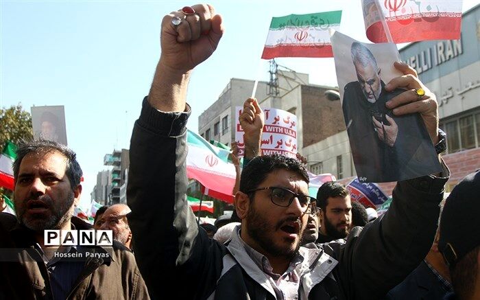 ۲۲ بهمن امسال فرصتی تاریخی برای پاسخ قاطع مجدد به دشمنان است
