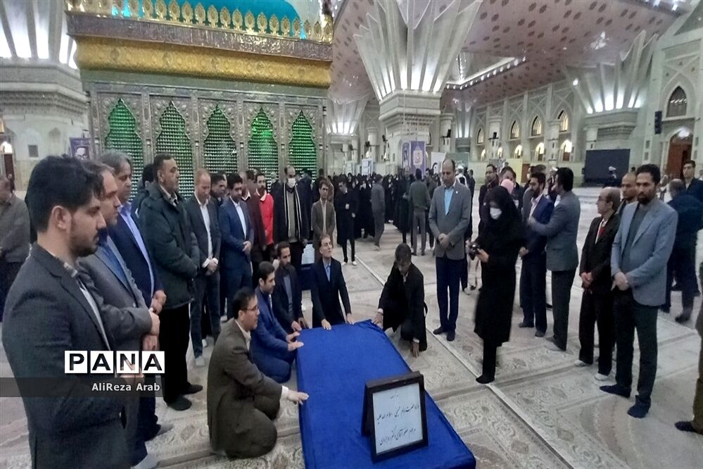 تجدید میثاق جمعی از کارمنداران اداره استثنایی استان تهران با امام راحل(ع)