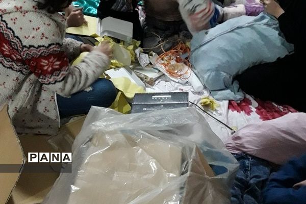 ماکت سازی از وسیله‌های دور ریختنی برای افراد دور ریختنی