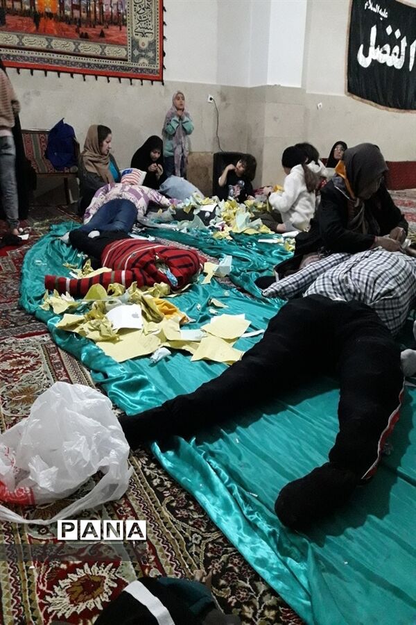ماکت سازی از وسیله‌های دور ریختنی برای افراد دور ریختنی