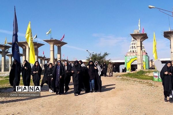 تجدید پیمان دانش‌آموزان بهارستانی با شهدای فتح المبین در اردوی راهیان نور