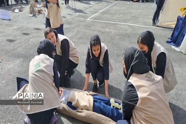 برگزاری جشن یاوران انقلاب ناحیه ۳ شیراز