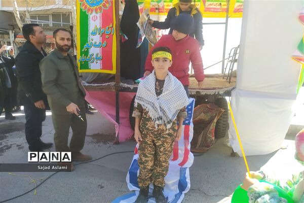 راهپیمایی باشکوه 22 بهمن در شهرستان اقلید
