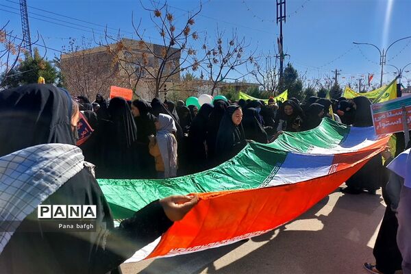 اتحاد و قدرت‌نمایی دانش‌آموزان بافقی برای ابرقدرت‌های پوشالی