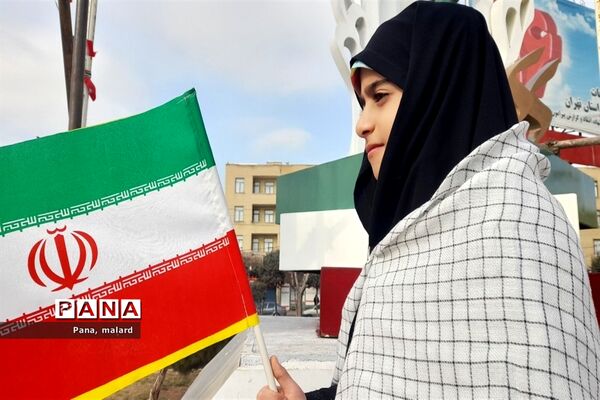 تجمع پرشور ۲۲ بهمن در ملارد