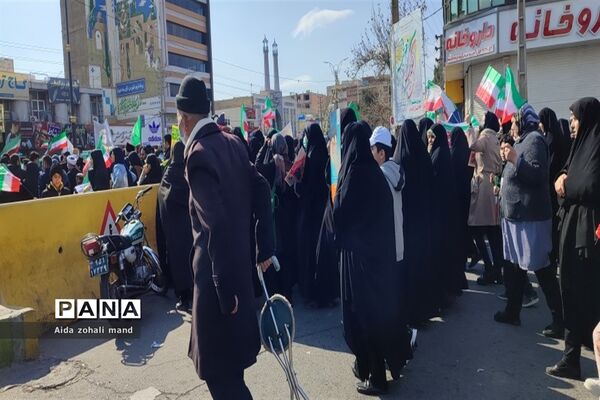 راهپیمایی با شکوه ۲۲ بهمن در شهرستان رباط‌کریم