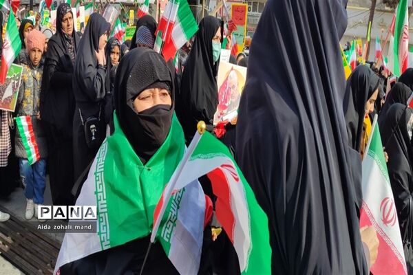 راهپیمایی با شکوه ۲۲ بهمن در شهرستان رباط‌کریم
