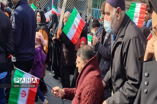 راهپیمایی با شکوه ۲۲ بهمن در شهرستان رباط‌کریم