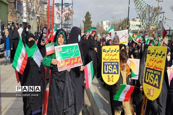 راهپیمایی با شکوه ۲۲ بهمن در شهرستان رباط‌کریم
