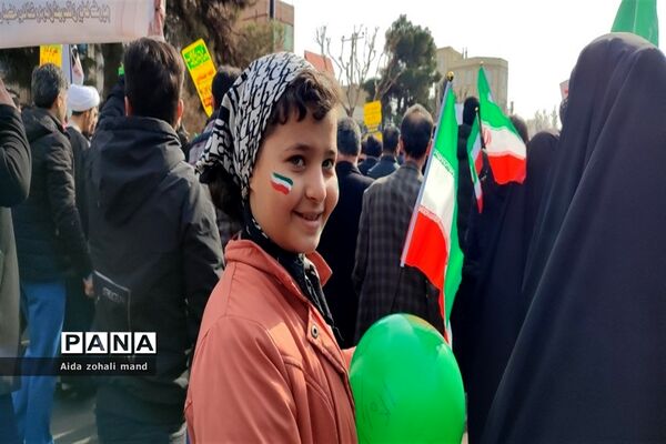 راهپیمایی با شکوه ۲۲ بهمن در شهرستان رباط‌کریم