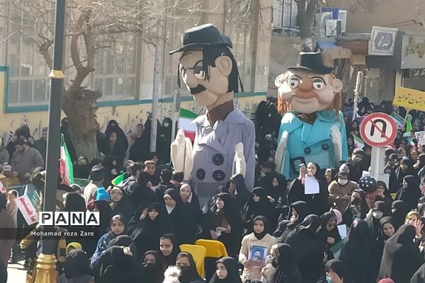 اقتدار باشکوه مردم کاشمر در راهپیمایی ۲۲ بهمن