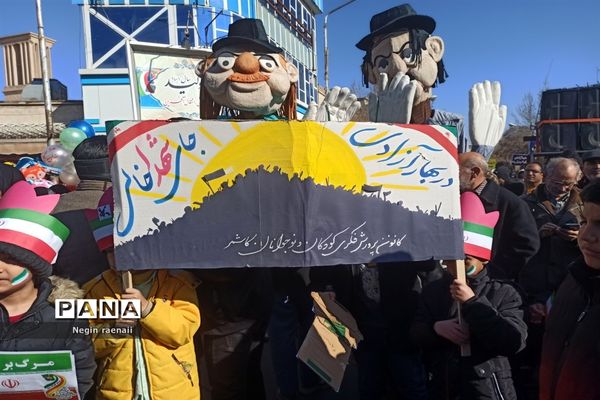 اقتدار باشکوه مردم کاشمر در راهپیمایی ۲۲ بهمن