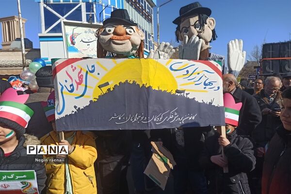 اقتدار باشکوه مردم کاشمر در راهپیمایی ۲۲ بهمن
