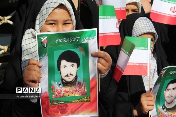 اقتدار باشکوه مردم کاشمر در راهپیمایی ۲۲ بهمن