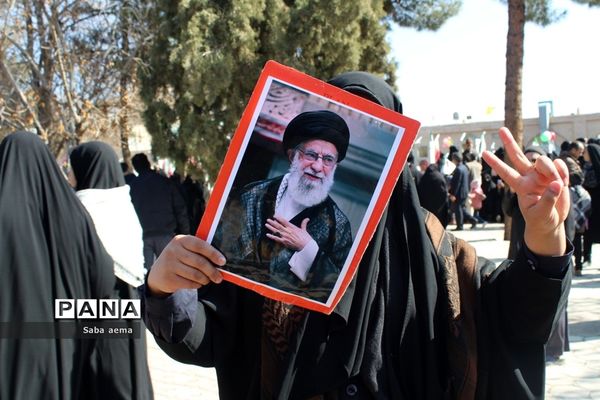 اقتدار باشکوه مردم کاشمر در راهپیمایی ۲۲ بهمن