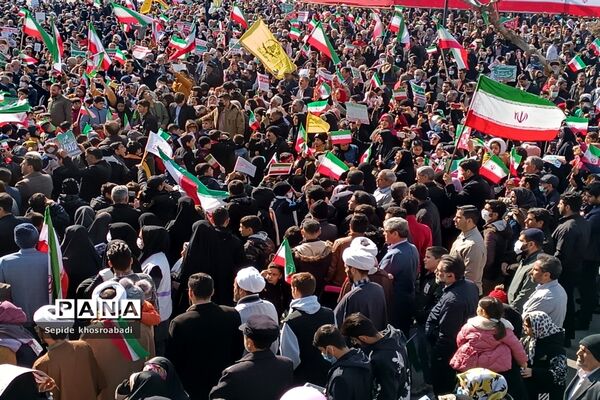 حضور پرشور مردم غیور پاکدشت در راهپیمایی 22 بهمن