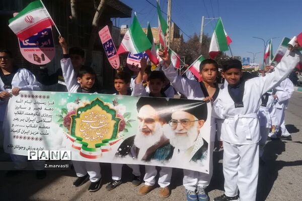 افتخار دیگر دانش‌آموزان انقلابی مروست
