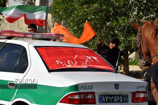 حضور پرشور دانش‌آموزان و مردم شهر گله‌دار در راهپیمایی 22 بهمن