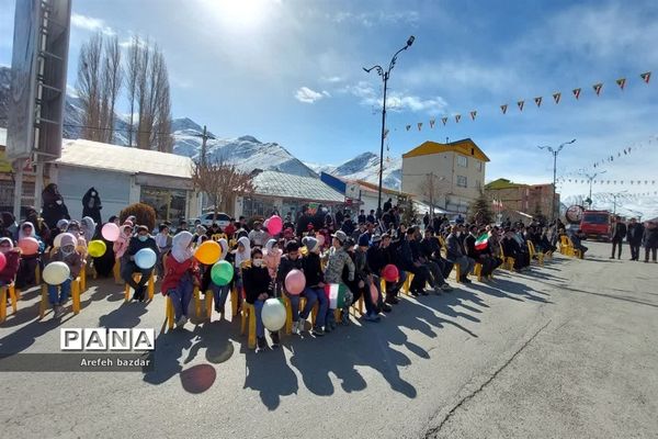 راهپیمایی ۲۲ بهمن در شهر بلده نور