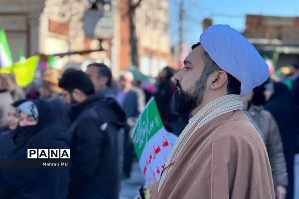 راهپیمایی 22 بهمن در گرگان
