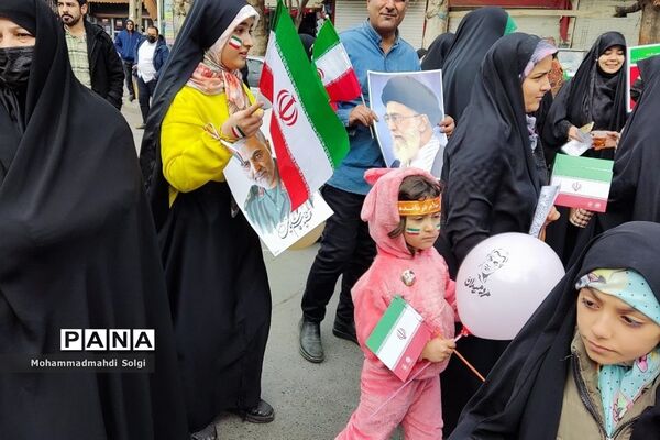 برگزاری پرشور جشن پیروزی انقلاب اسلامی باحضور مردم یک دل و متحد شهرستان شهریار