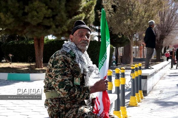 شکوه حضور مردم  آباده در راهپیمایی 22 بهمن ماه