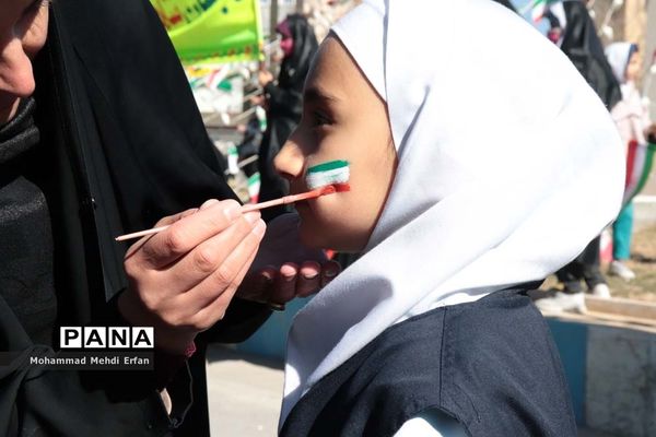 شکوه حضور مردم  آباده در راهپیمایی 22 بهمن ماه