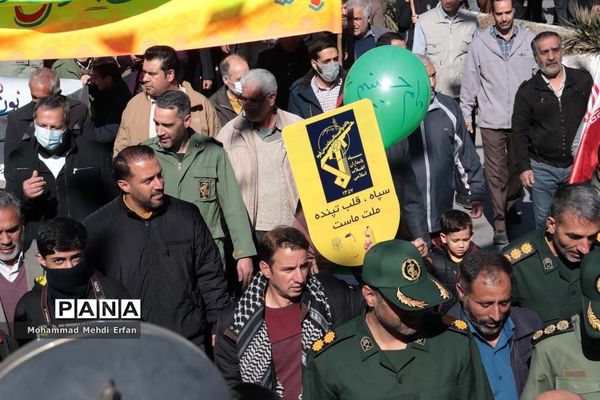 شکوه حضور مردم  آباده در راهپیمایی 22 بهمن ماه