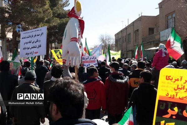 شکوه حضور مردم  آباده در راهپیمایی 22 بهمن ماه