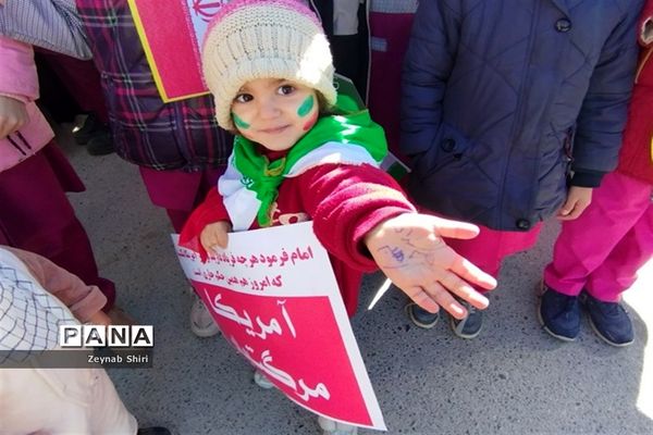 خروش حماسی مردم خرم‌بید در راهپیمایی 22 بهمن