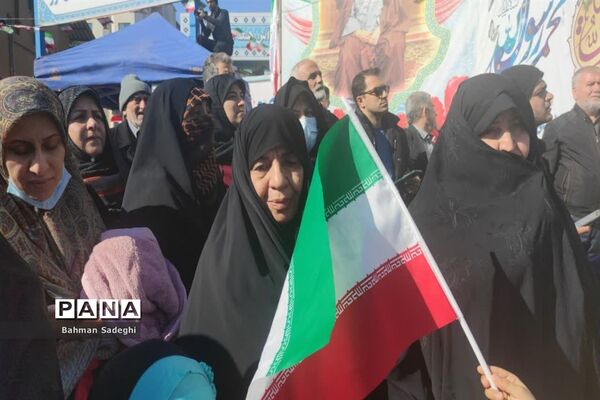 حضور باشکوه مردم شهرستان نور در راهپیمایی یوم‌الله ۲۲ بهمن