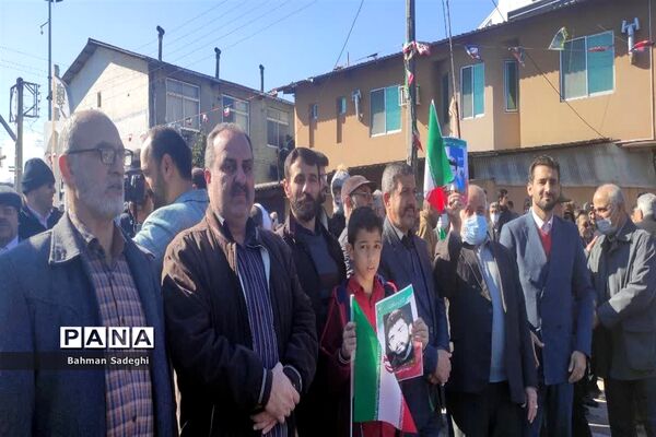 حضور باشکوه مردم شهرستان نور در راهپیمایی یوم‌الله ۲۲ بهمن