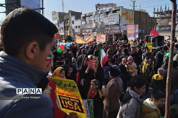 برگزاری راهپیمایی یوم‌الله ۲۲ بهمن در شهرستان قرچک