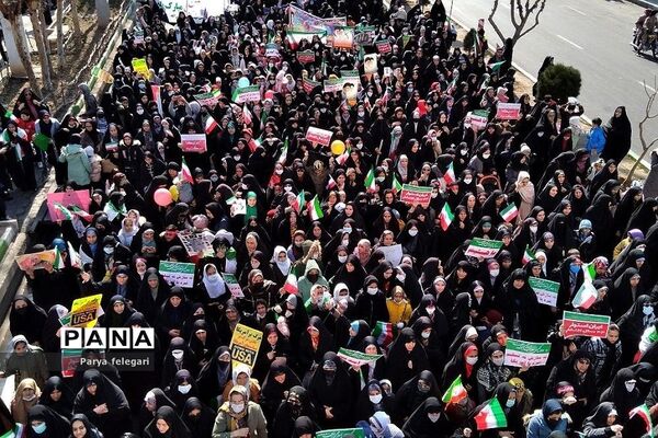 برگزاری راهپیمایی یوم‌الله ۲۲ بهمن در شهرستان قرچک