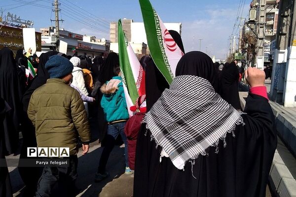 برگزاری راهپیمایی یوم‌الله ۲۲ بهمن در شهرستان قرچک