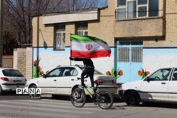 حضور پرشور مردم شهرکرد در راهپیمایی ۲۲ بهمن