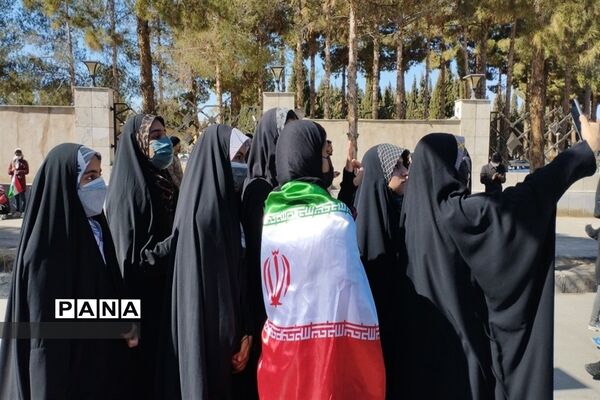شرکت گسترده مردم خراسان جنوبی در راهپیمایی 22 بهمن