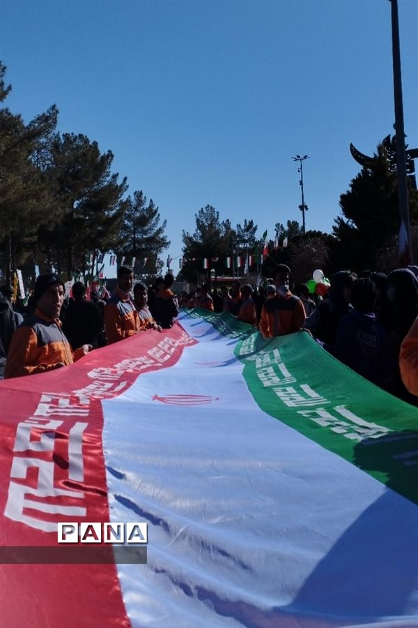 شرکت گسترده مردم خراسان جنوبی در راهپیمایی 22 بهمن