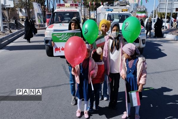 شرکت گسترده مردم خراسان جنوبی در راهپیمایی 22 بهمن