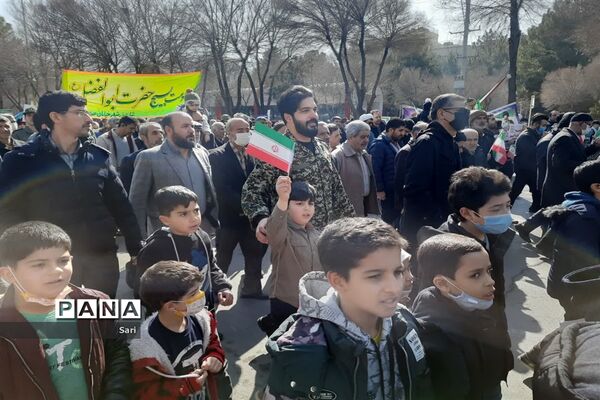 حضور پرشور مردم شهرستان شاهین شهر در  راهپیمایی ٢٢بهمن