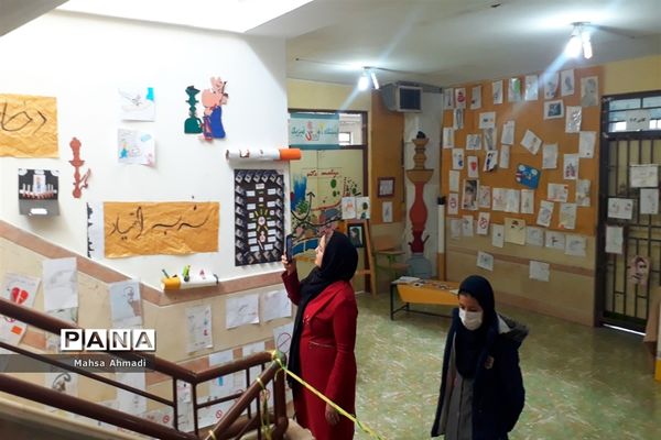 برگزاری نمایشگاه هنری پژوهشی «نوید مولا» در پژوهشسرای نه دی شهرستان رباط‌کریم