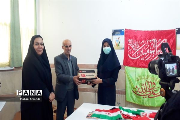 برگزاری نمایشگاه هنری پژوهشی «نوید مولا» در پژوهشسرای نه دی شهرستان رباط‌کریم